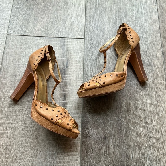 Vince Camuto Tan Embellished Heels Size 7 - Picture 1 of 8